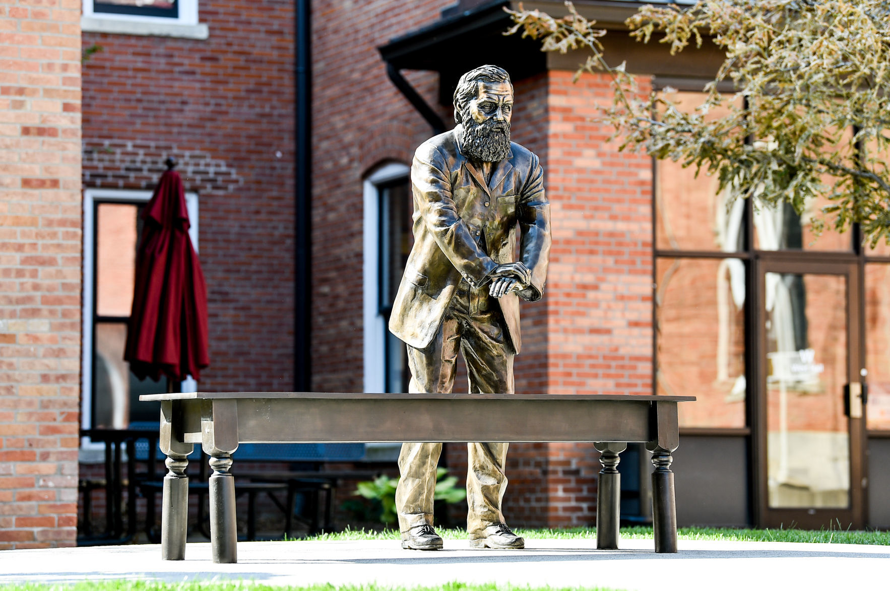 091819-qct-qca-statue-014a.JPG